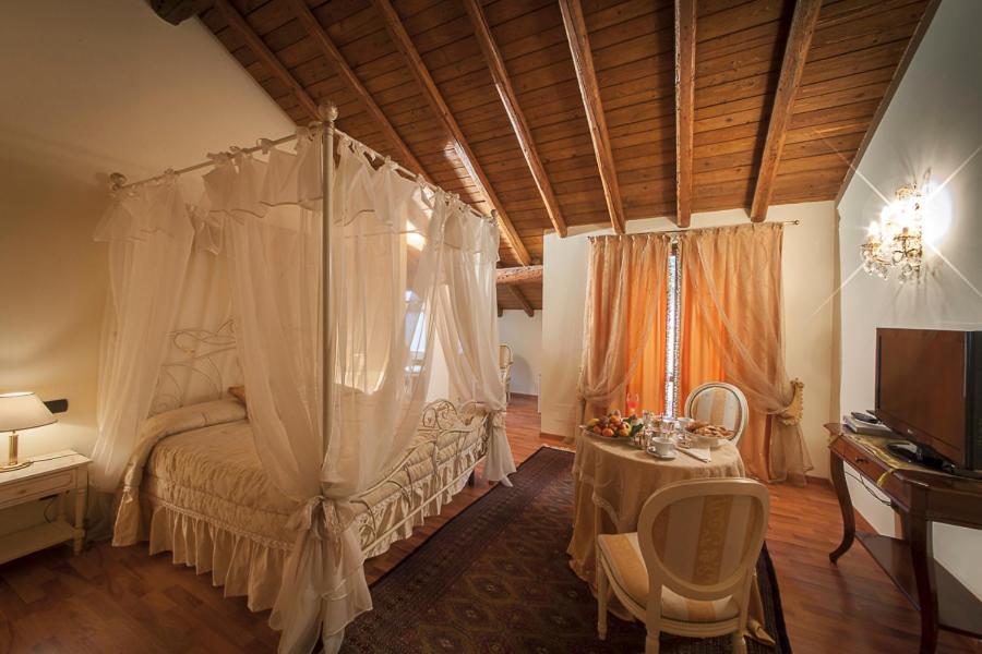 Hotel Boutique Giulia 3*